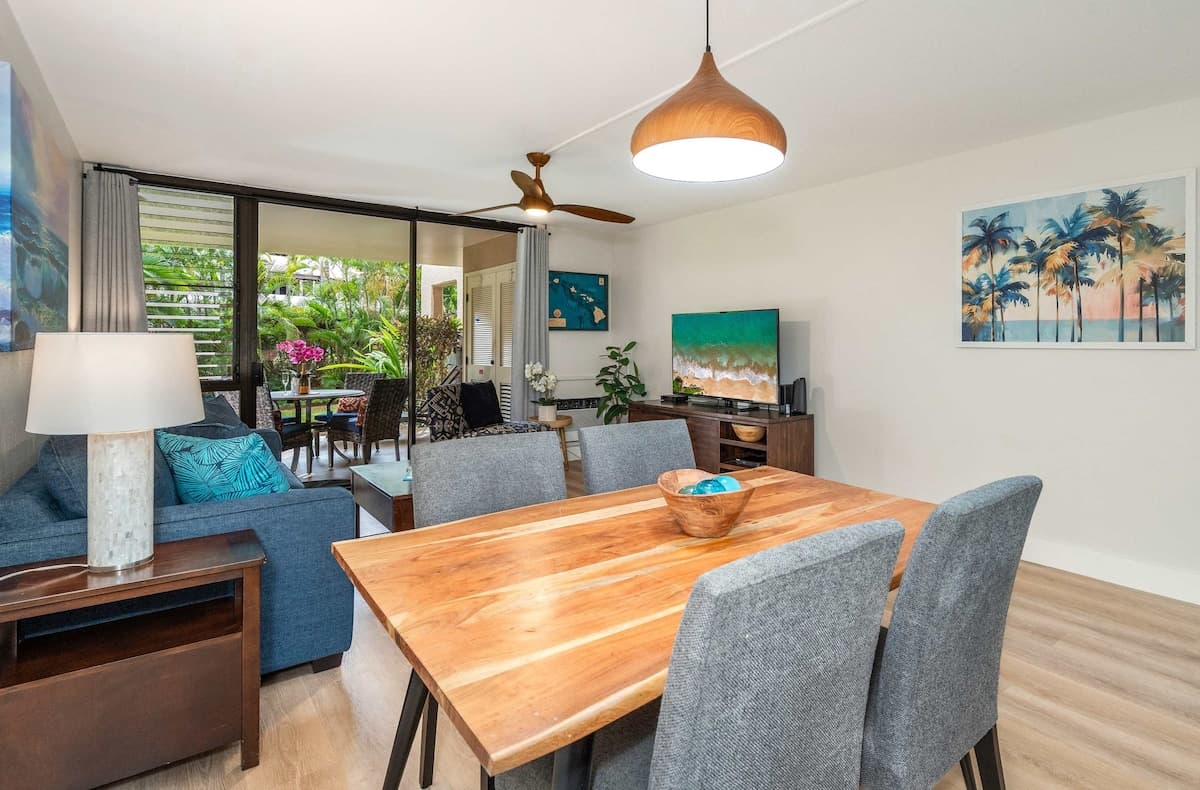 Condo in Kihei · ★4.86 · 1 bedroom · 2 beds · 2 private baths - Photo 2