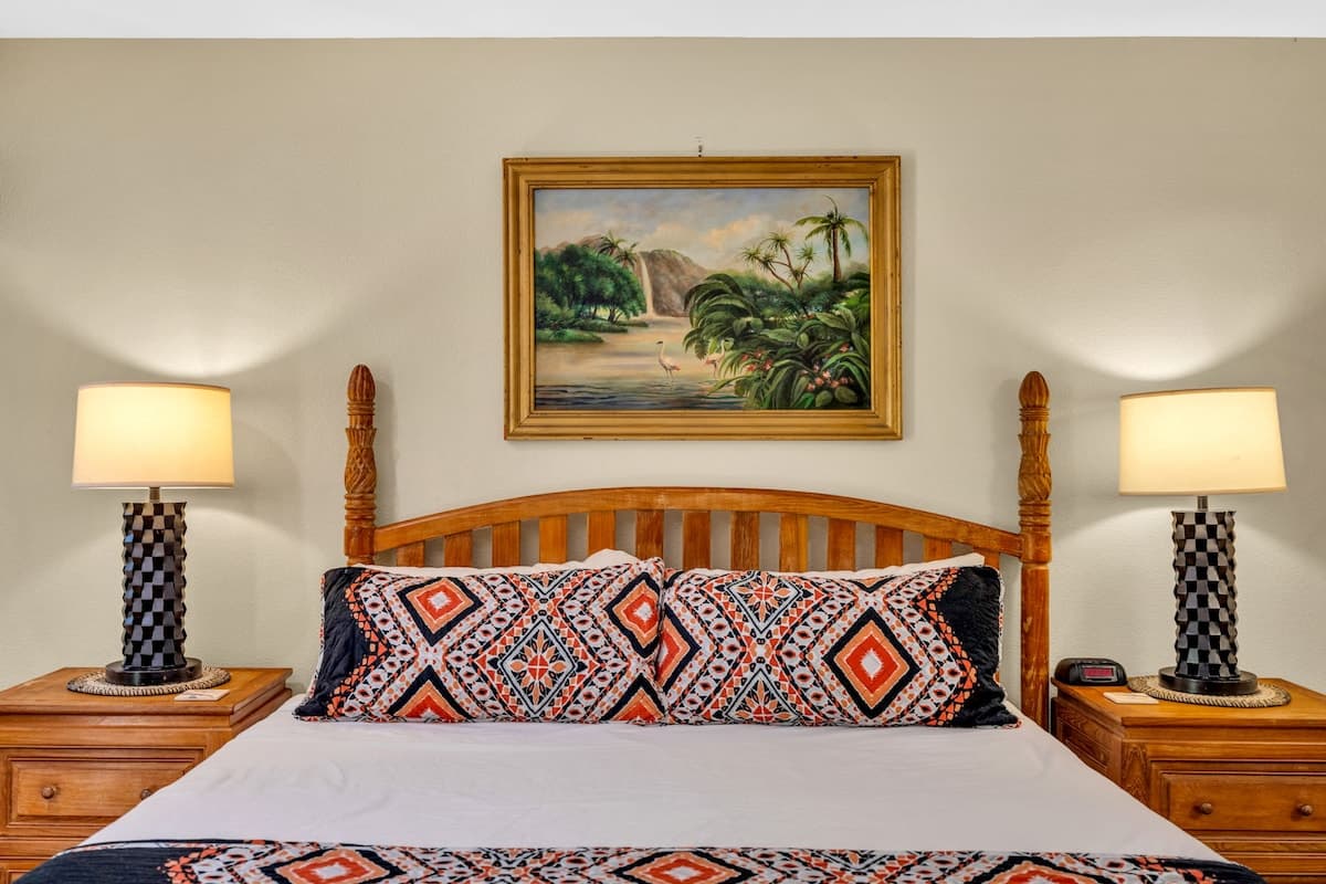 Condo in Kihei · ★4.4 · 1 bedroom · 2 beds · 1.5 private baths - Photo 1