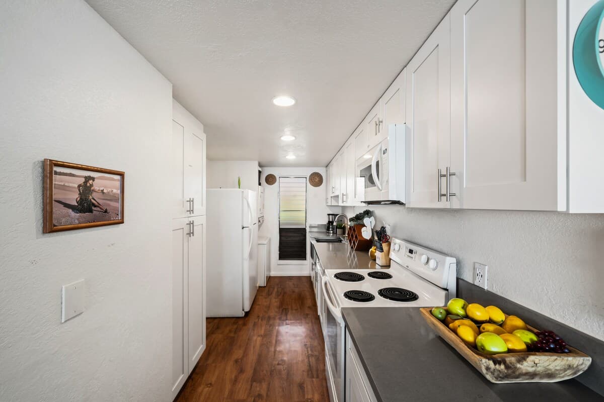 Condo in Wailuku · ★4.6 · 2 bedrooms · 2 beds · 2 baths - Photo 3