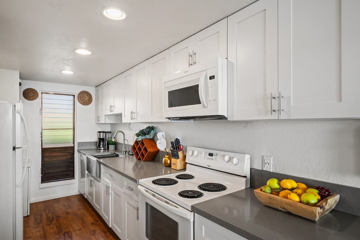 Condo in Wailuku · ★4.6 · 2 bedrooms · 2 beds · 2 baths - Photo 4