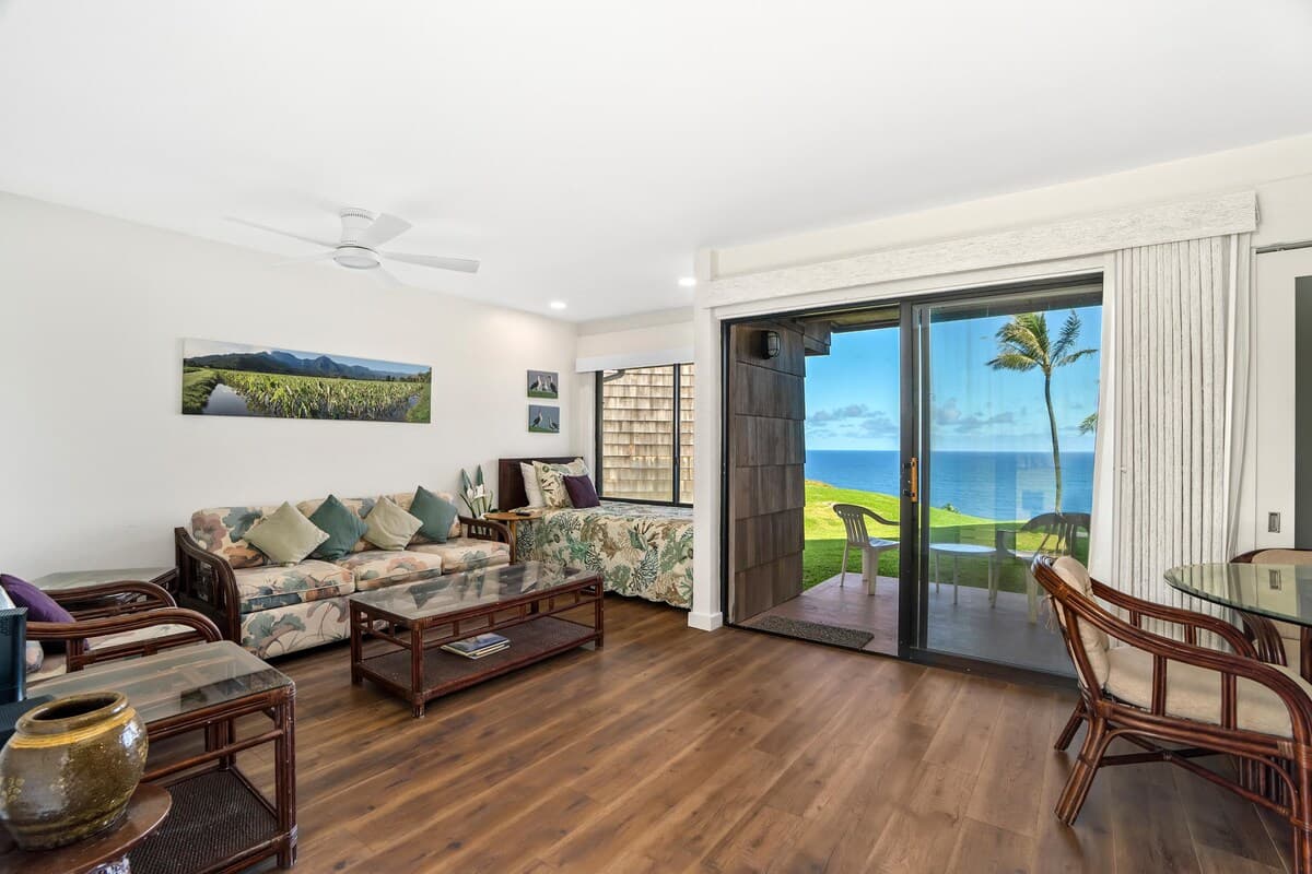 Remodeled Ground Floor Ocean Views at Sealodge J5 - Photo 5