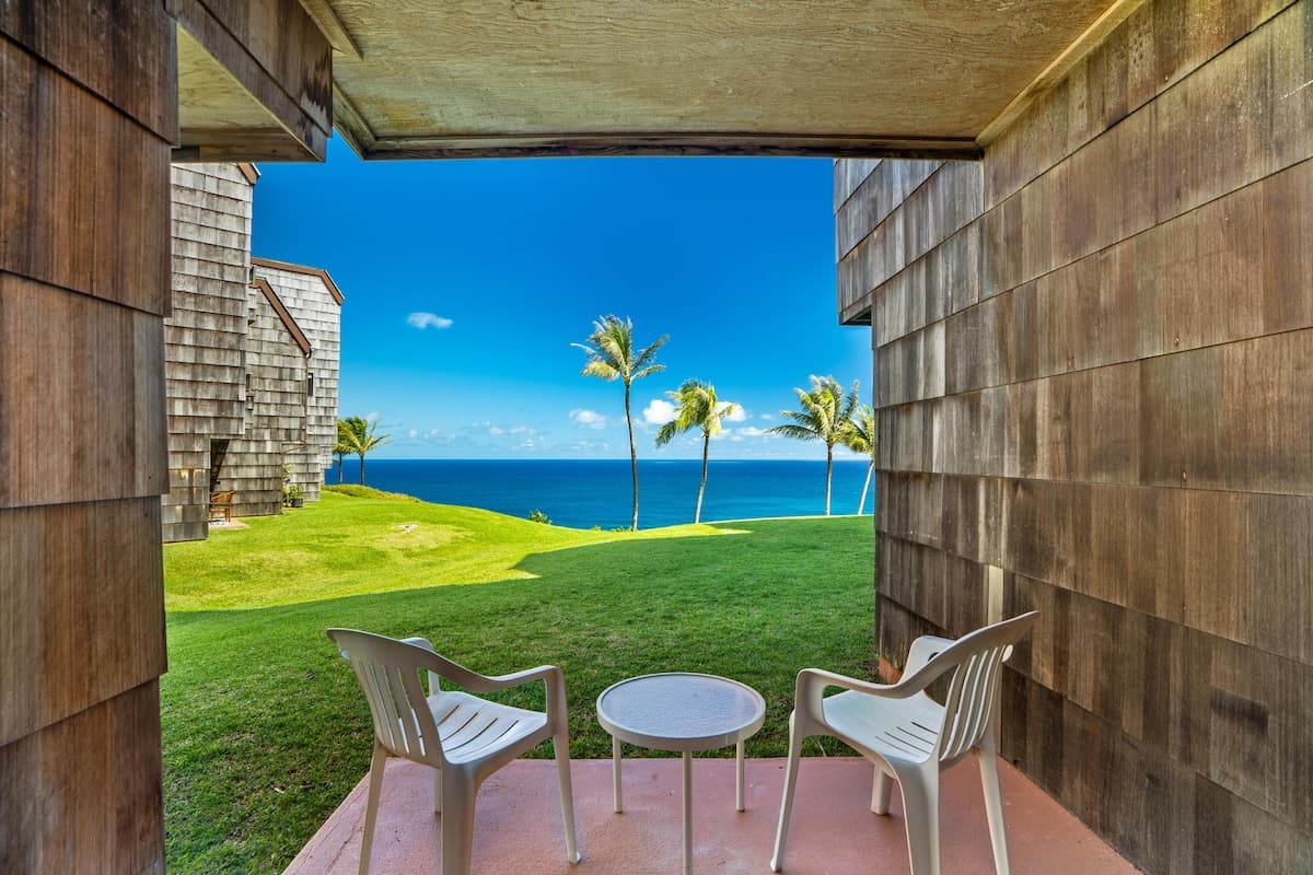 Remodeled Ground Floor Ocean Views at Sealodge J5 - Photo 2