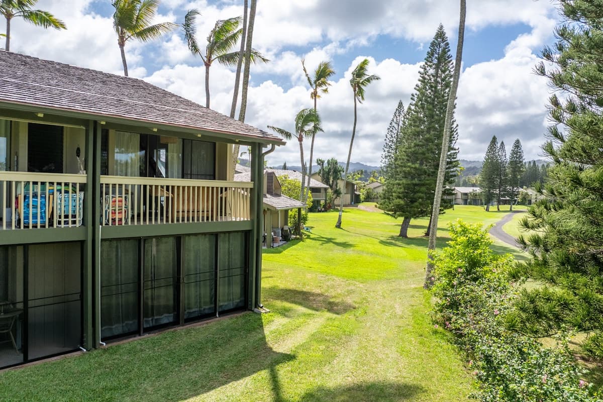 Townhouse in Kawela Bay · ★4.76 · 1 bedroom · 2 beds · 1 private bath - Photo 5