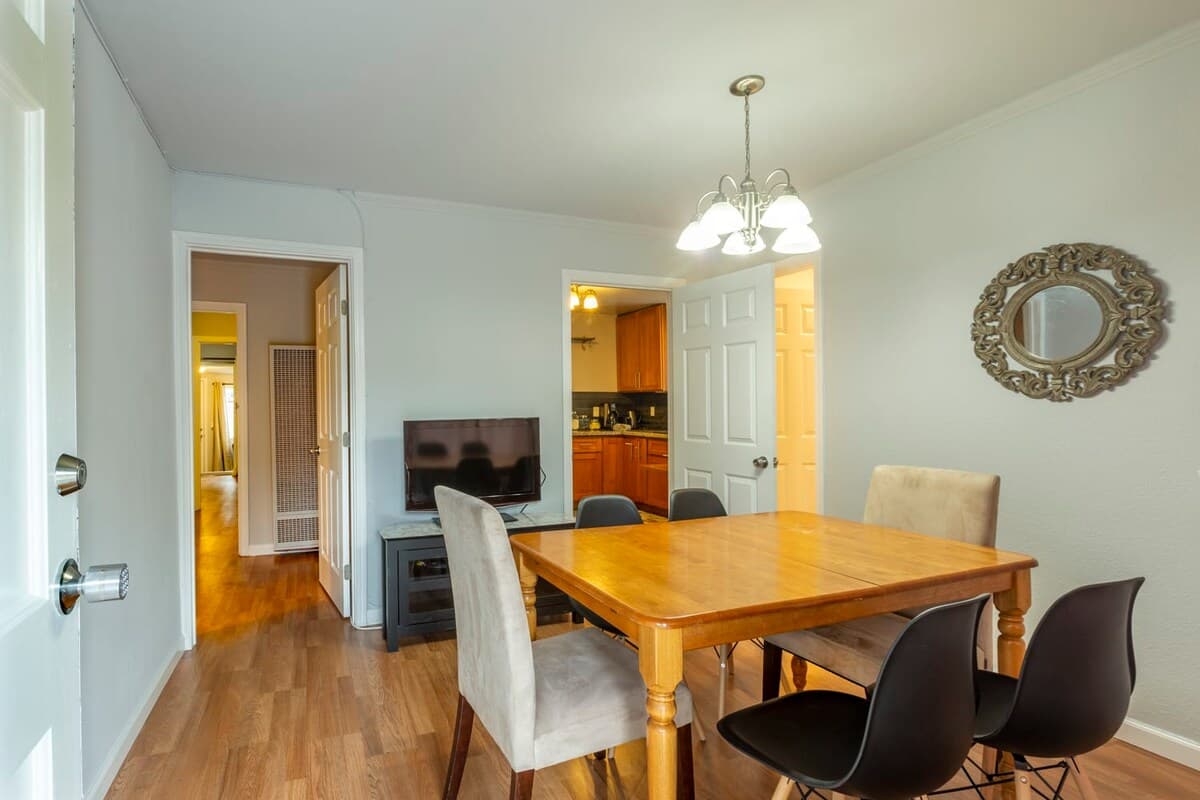 Silicon Valley Hub, 5BR, Near Stanford - Photo 5