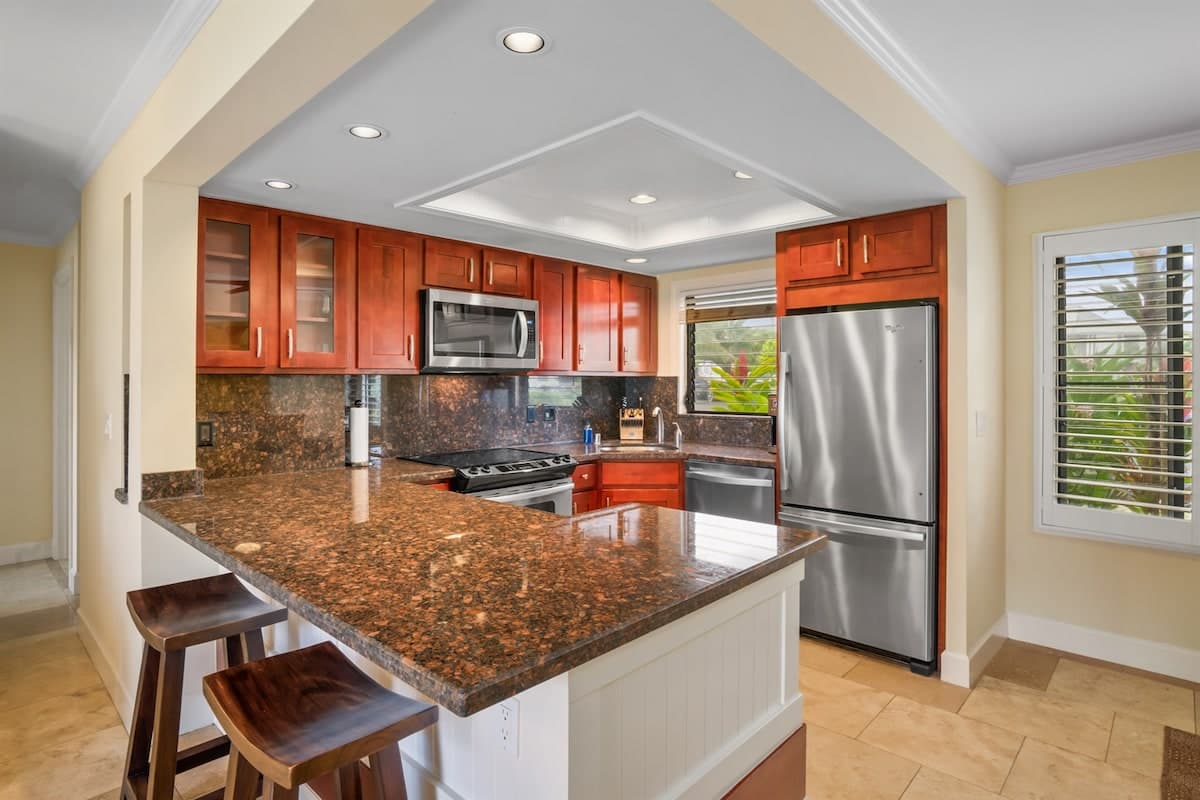 Condo in Princeville · ★4.95 · 2 bedrooms · 2 beds · 2 private baths - Photo 4