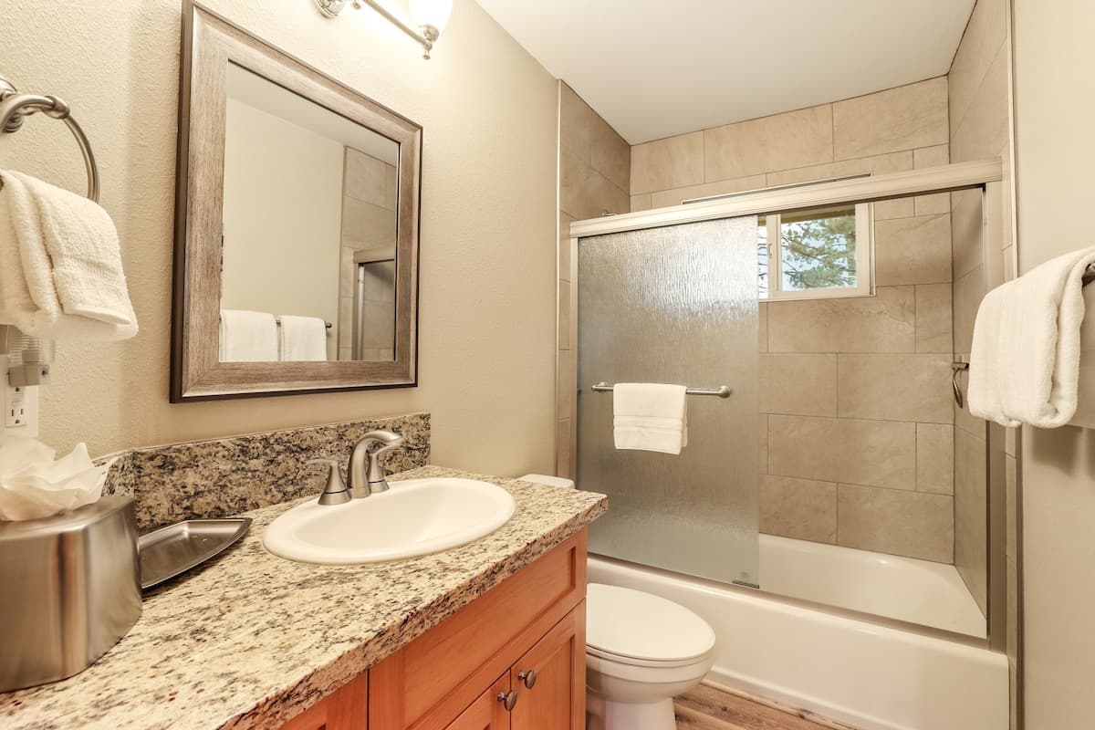 Northstar Mountain Home with Hot Tub & AC - Photo 5