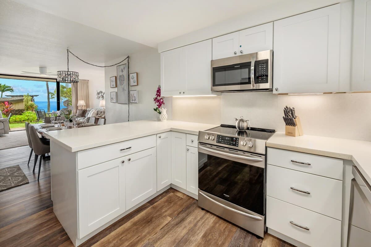 Condo in Poipu · ★4.8 · 2 bedrooms · 4 beds · 2 baths - Photo 4