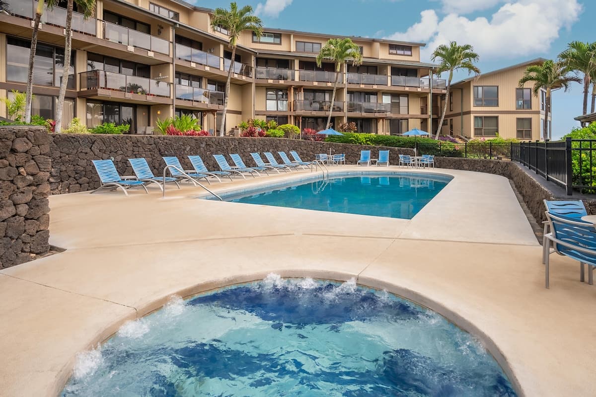 Condo in Poipu · ★4.8 · 2 bedrooms · 4 beds · 2 baths - Photo 2