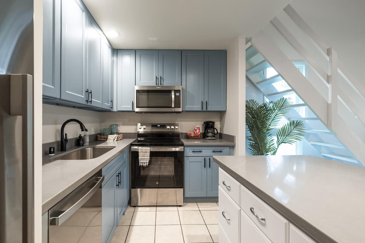 Condo in Kahuku · ★4.75 · 1 bedroom · 4 beds · 1 private bath - Photo 4