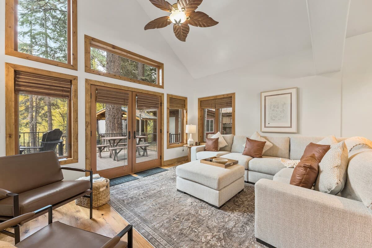 Newly Remodeled Creekside Den, Walk to Beach - Photo 3