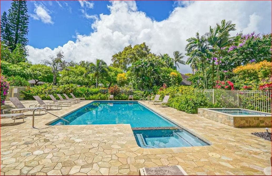 Tropical 2BR Retreat w/Mountain Views & Beach Path - Photo 2