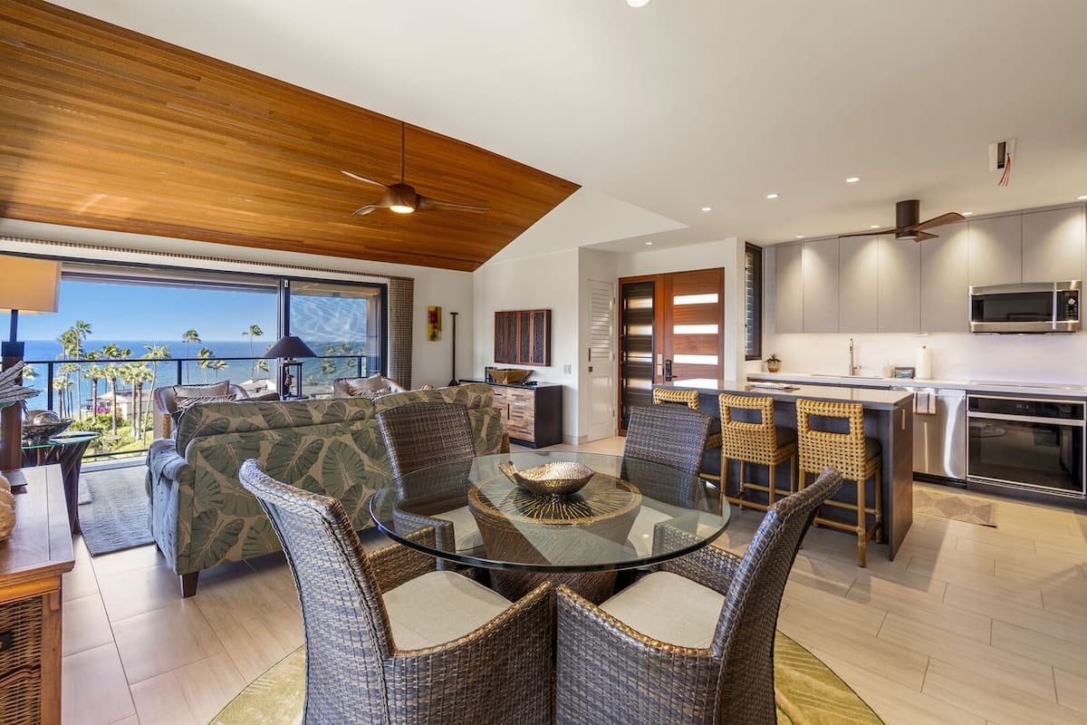 Condo in Kihei · ★4.5 · 1 bedroom · 1 bed · 2 baths - Photo 1