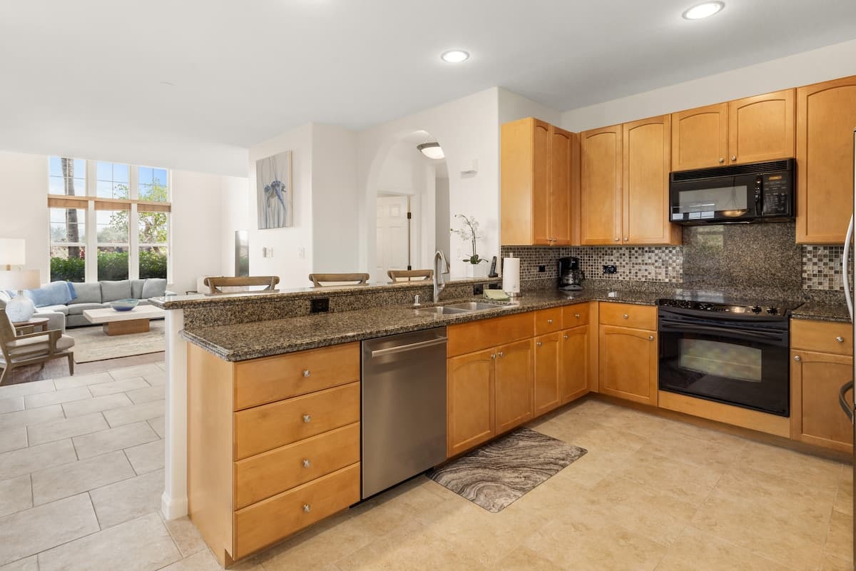 Home in Waikoloa Village · ★4.6 · 3 bedrooms · 4 beds · 3 private baths - Photo 3