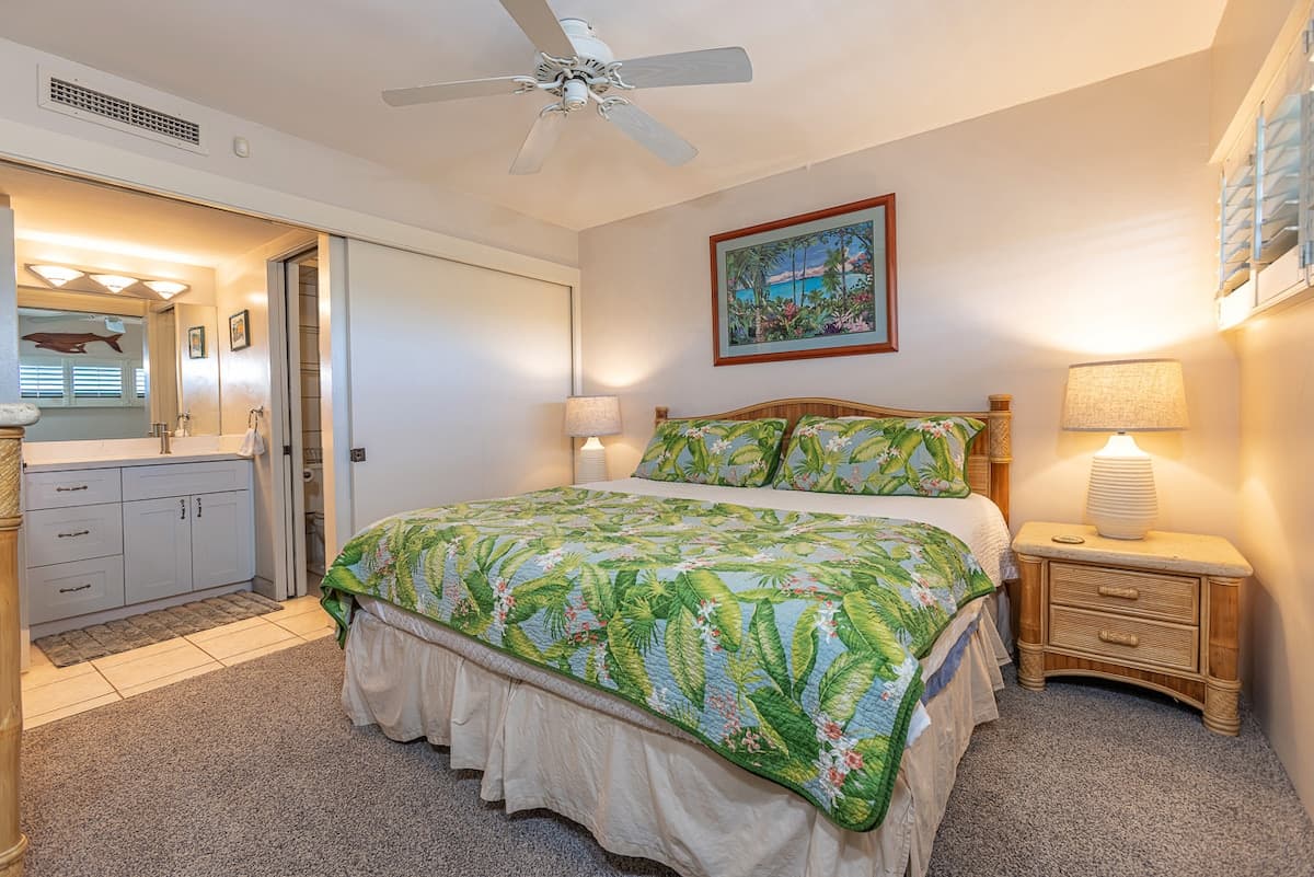 Condo in Kihei · ★4.33 · 1 bedroom · 1 bed · 1 bath - Photo 5