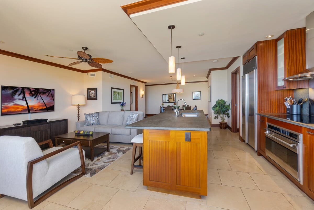 Brand New - Direct Ocean Front Beach Villas Resort - Photo 3
