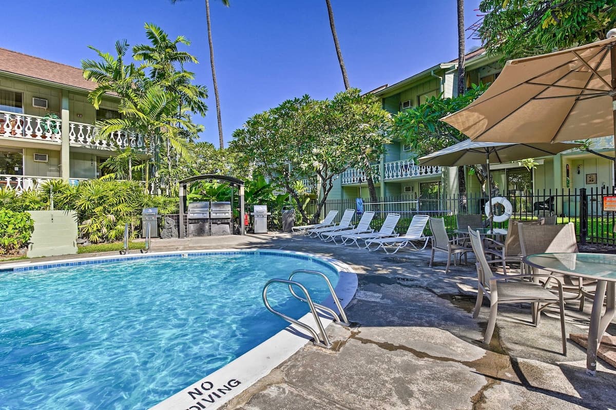 Kona Beach Retreat Steps to Ocean: Soak & Stroll! - Photo 2