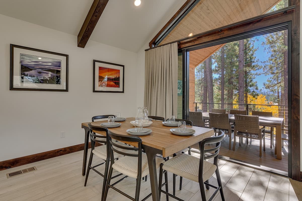 Home in Zephyr Cove · ★4.83 · 3 bedrooms · 4 beds · 4 private baths - Photo 4