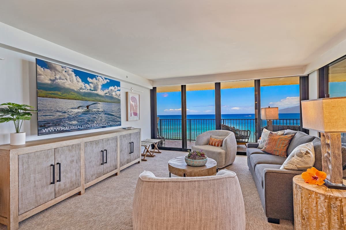 Condo in Lahaina · ★5.0 · 2 bedrooms · 3 beds · 2 baths - Photo 1