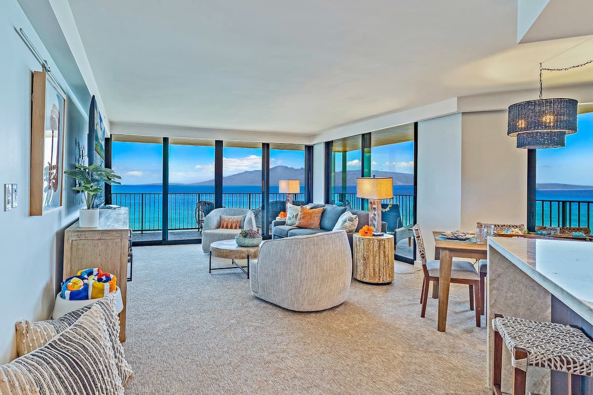 Condo in Lahaina · ★5.0 · 2 bedrooms · 3 beds · 2 baths - Photo 2