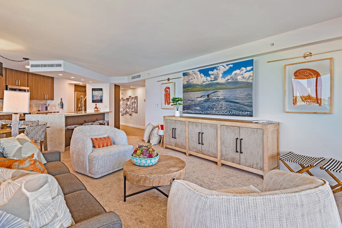 Condo in Lahaina · ★5.0 · 2 bedrooms · 3 beds · 2 baths - Photo 4