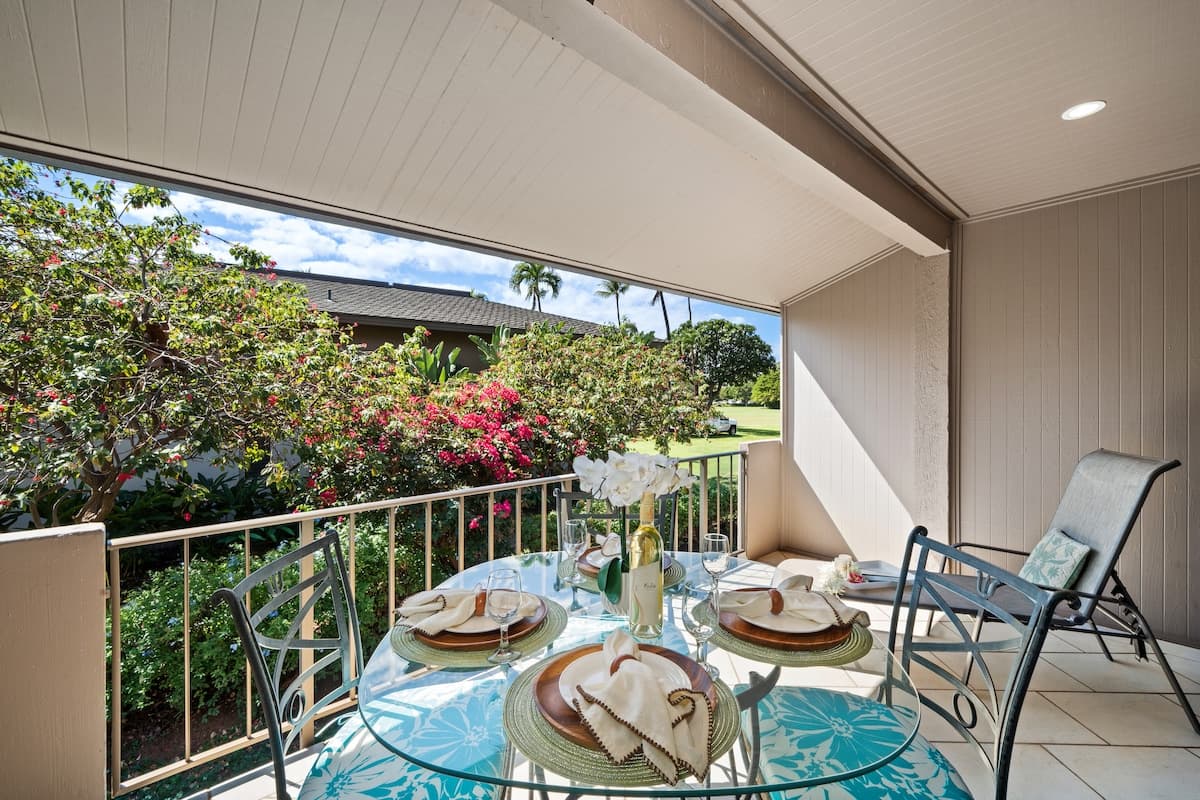 Condo in Lahaina · ★5.0 · 1 bedroom · 1 bed · 1 bath - Photo 1