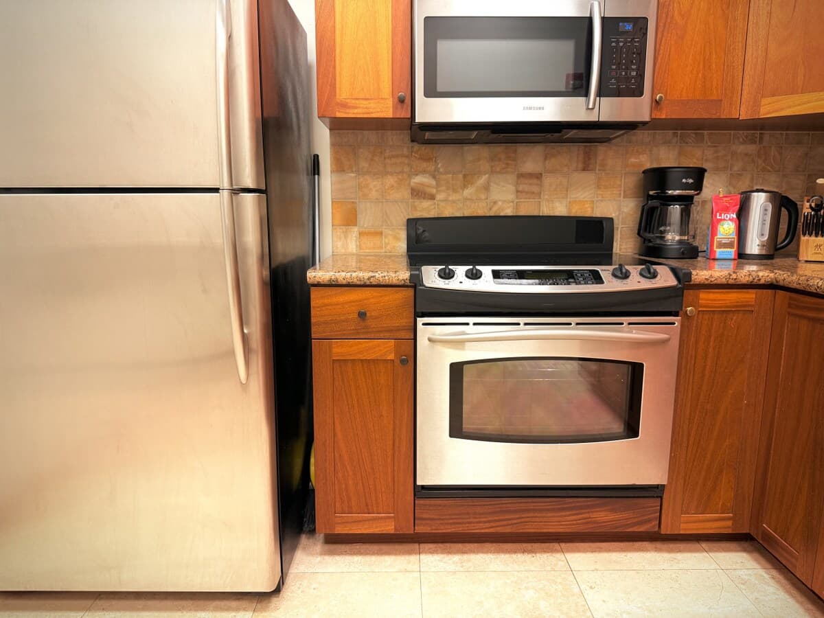 Hotel in Honolulu · ★4.5 · 3 bedrooms · 3 beds · 1 private bath - Photo 5
