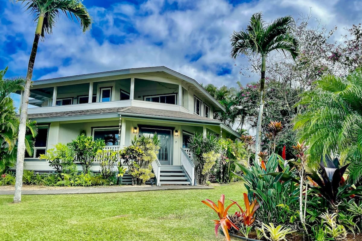 Home in Princeville · ★4.25 · 3 bedrooms · 4 beds · 4 private baths - Photo 1