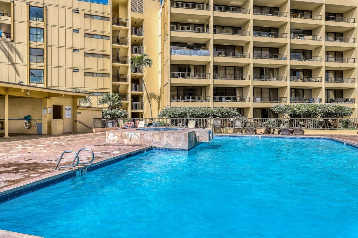 Sugar Beach Resort 405 1BR Oceanfront, Pool - Photo 2