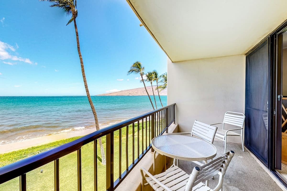 Sugar Beach Resort 325: 1BR Oceanfront | Patio - Photo 1