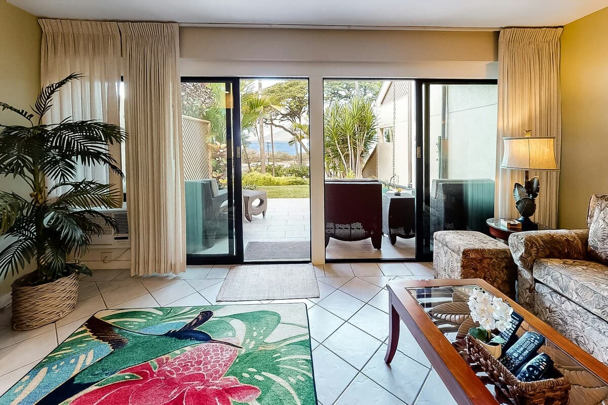 Condo in Kihei · ★4.8 · 1 bedroom · 1 bed · 2 private baths - Photo 2