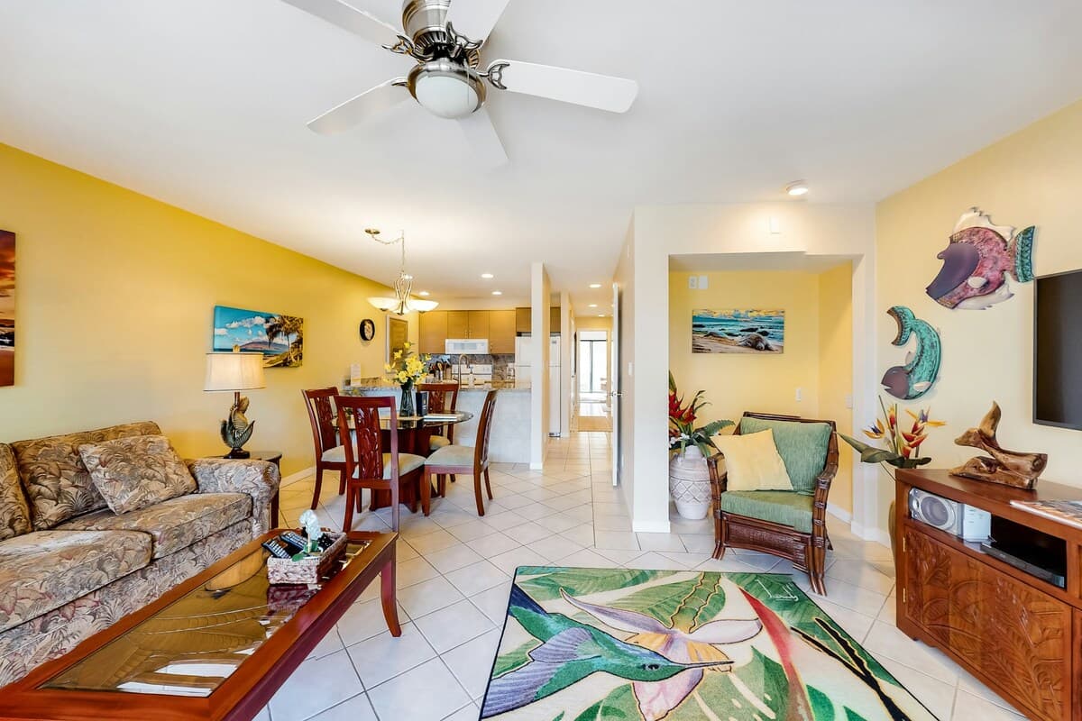 Condo in Kihei · ★4.8 · 1 bedroom · 1 bed · 2 private baths - Photo 3
