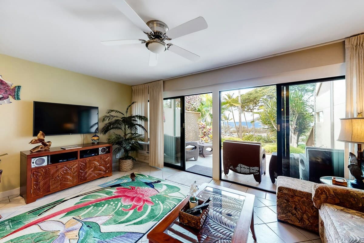 Condo in Kihei · ★4.8 · 1 bedroom · 1 bed · 2 private baths - Photo 5