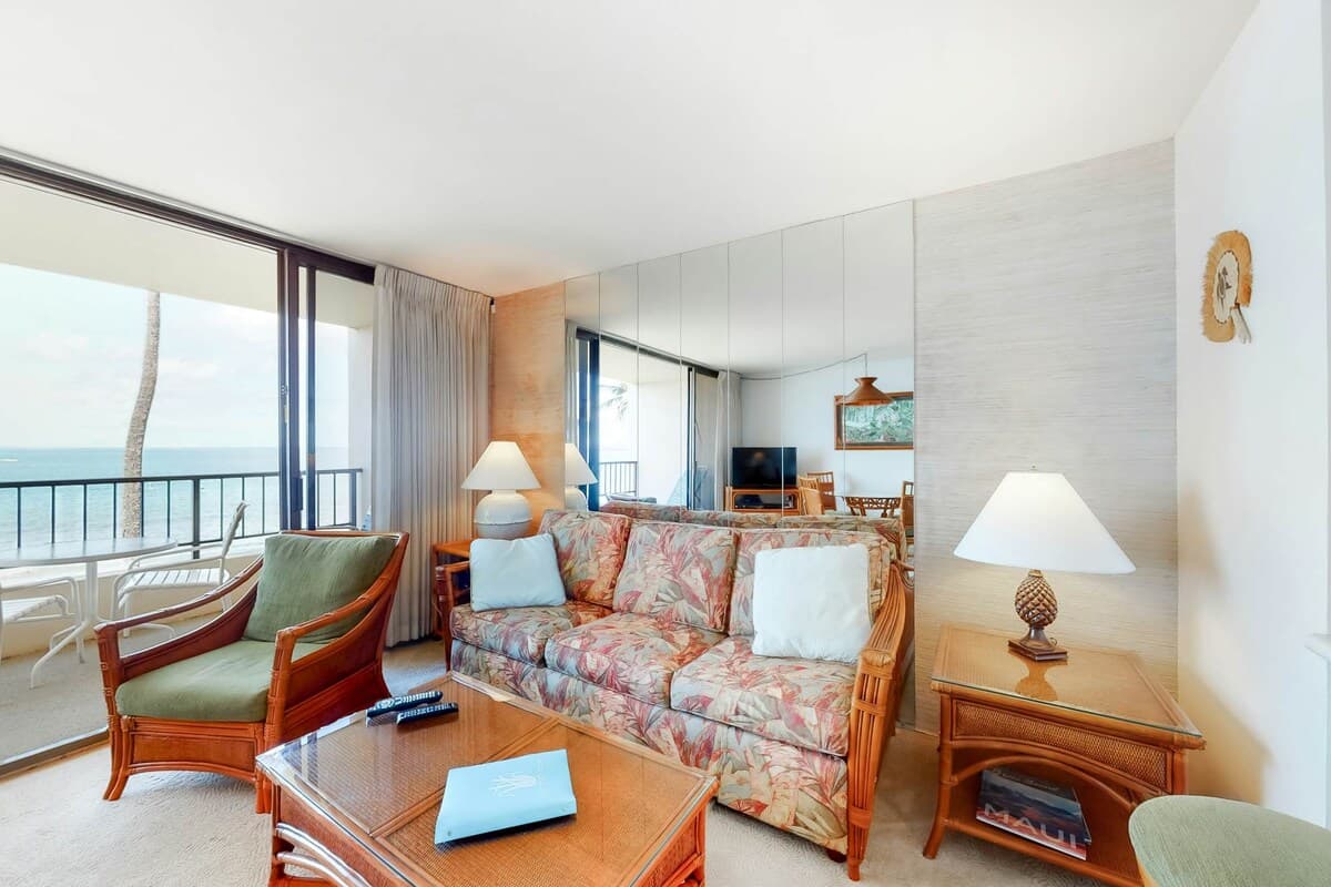 Condo in Kihei · ★4.8 · 1 bedroom · 2 beds · 1 private bath - Photo 2