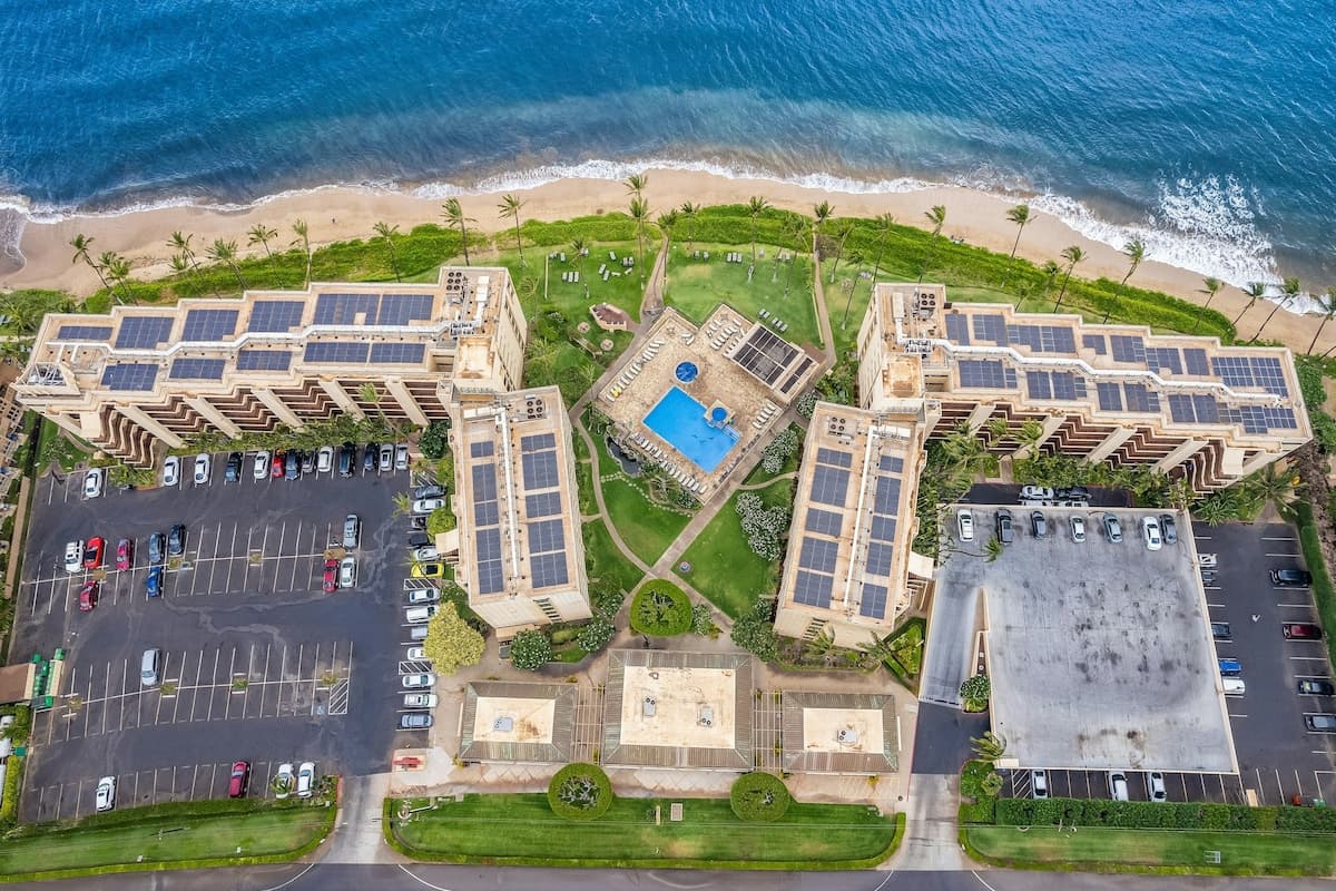 Condo in Kihei · ★4.69 · 1 bedroom · 2 beds · 1 private bath - Photo 2