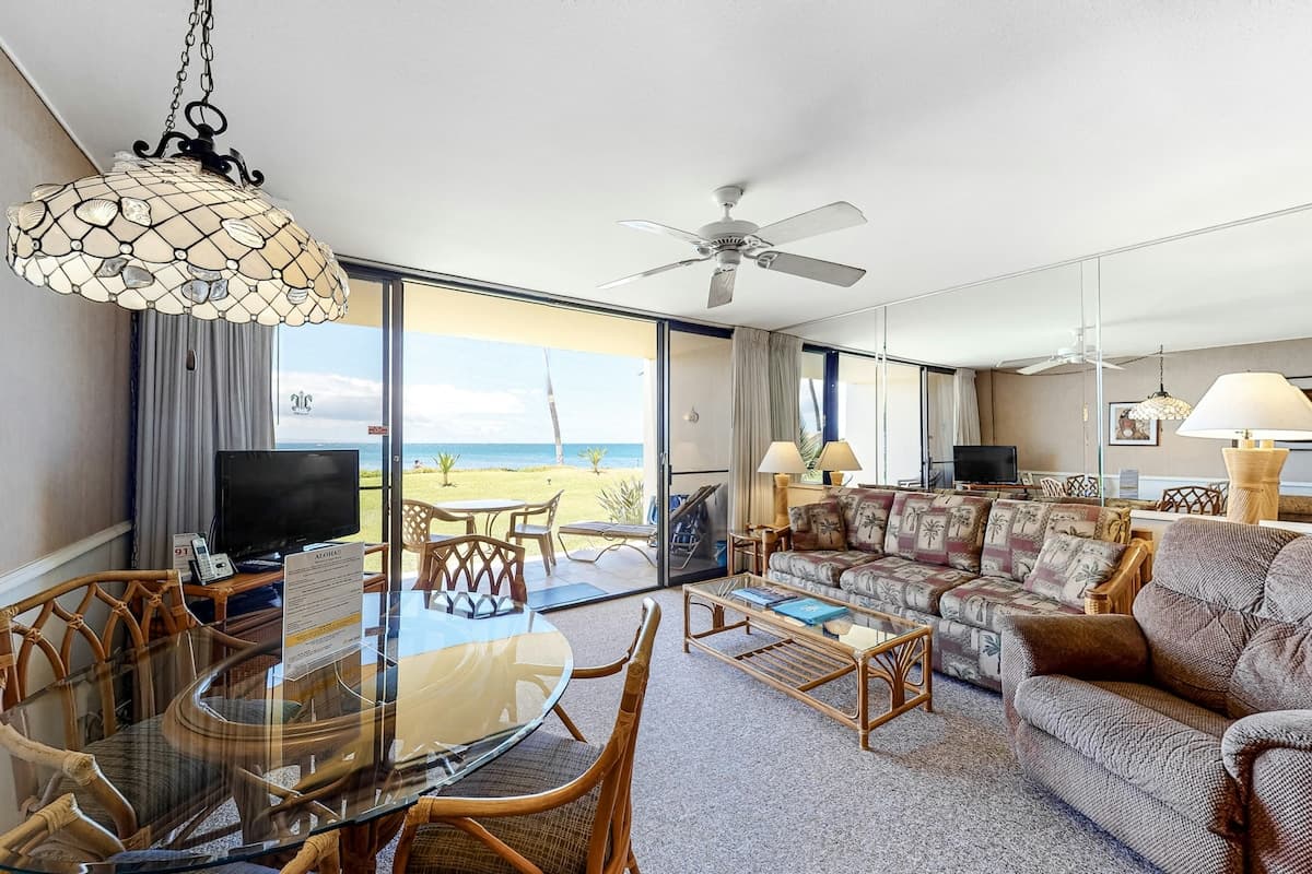 Condo in Kihei · ★4.69 · 1 bedroom · 2 beds · 1 private bath - Photo 4
