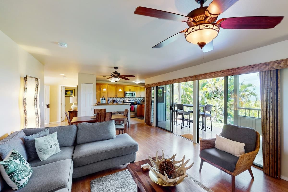 Condo in Kihei · ★4.6 · 2 bedrooms · 2 beds · 2 private baths - Photo 5
