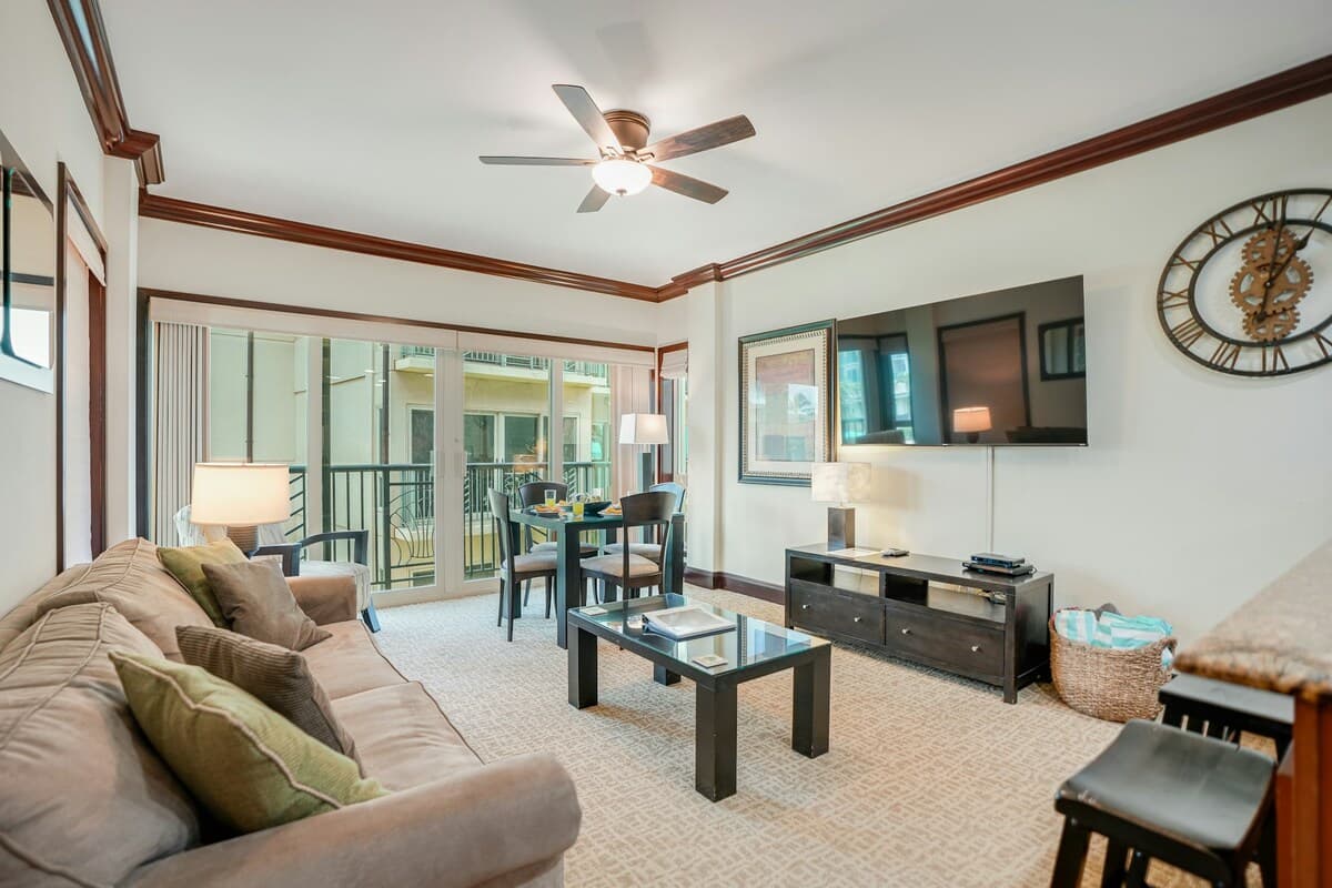 Luxury 1BR 3rd-Floor | Balcony | Pool - Photo 3