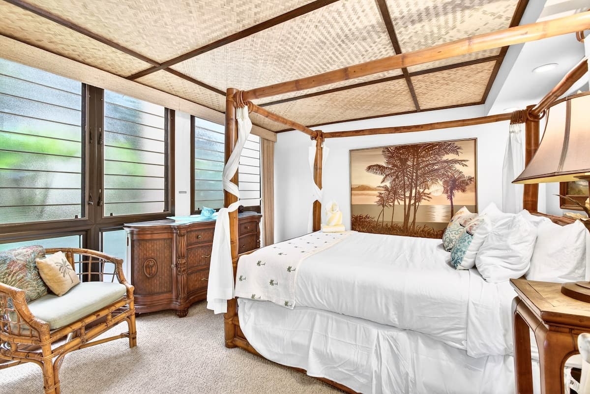 Private End Oceanfront Sanctuary - Photo 2