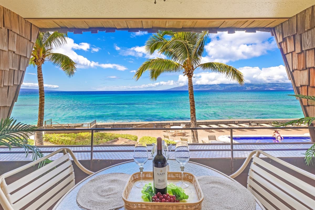 Condo in Lahaina · ★4.95 · 1 bedroom · 1 bed · 1 private bath - Photo 2
