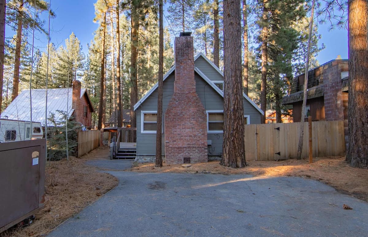 Heavenly Foothills Cabin, Pet-Friendly Near Skiing - Photo 3