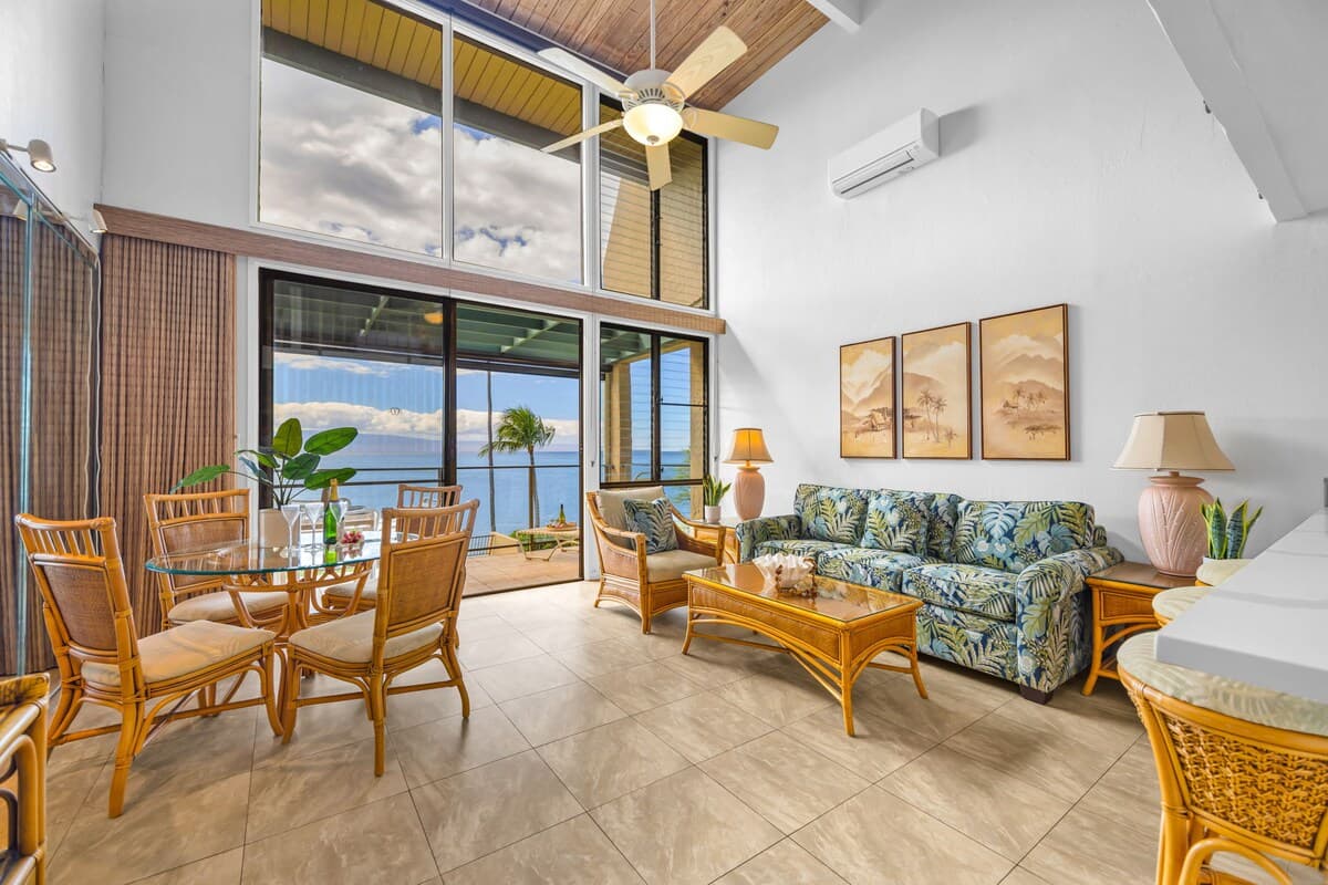 Condo in Lahaina · ★4.0 · 2 bedrooms · 4 beds · 2 baths - Photo 2