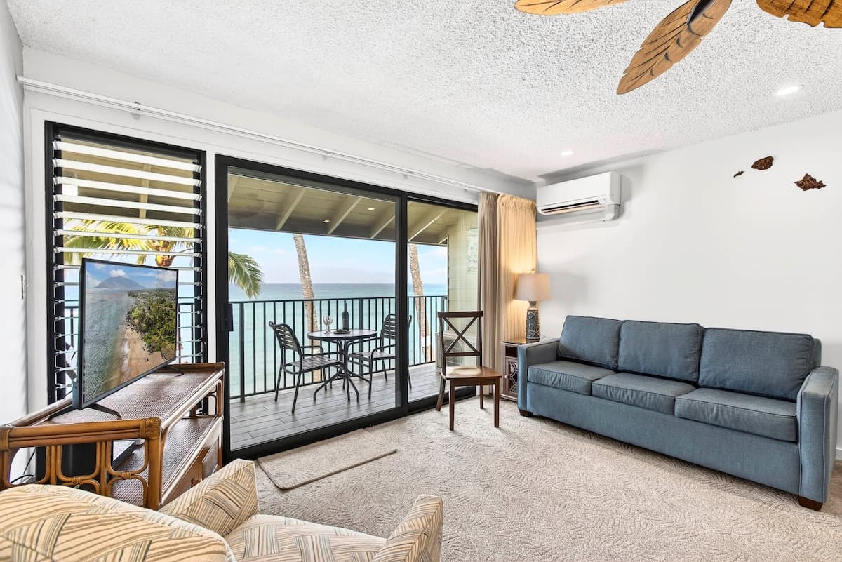 Condo in Lahaina · ★5.0 · Studio · 2 beds · 1 bath - Photo 5