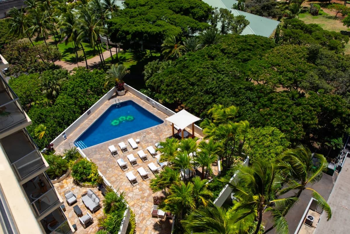 Cozy Waikiki Studio, Pool, Gym & BBQ - Photo 4