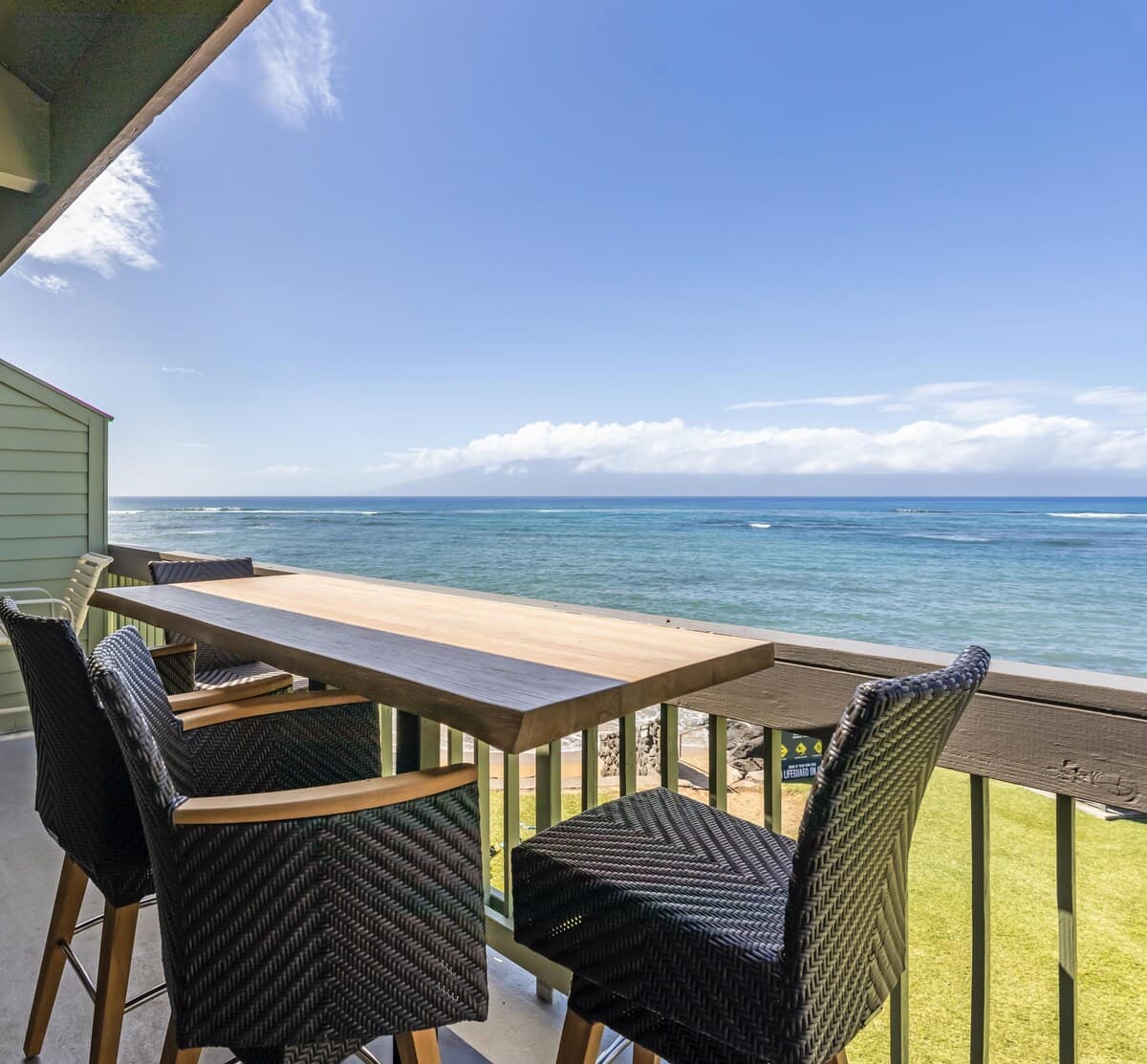 Condo in Lahaina · ★4.75 · 3 bedrooms · 7 beds · 2 baths - Photo 4