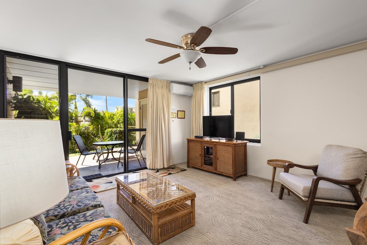 Beachy Ground-Floor Condo at Kamaole Sands - Photo 3