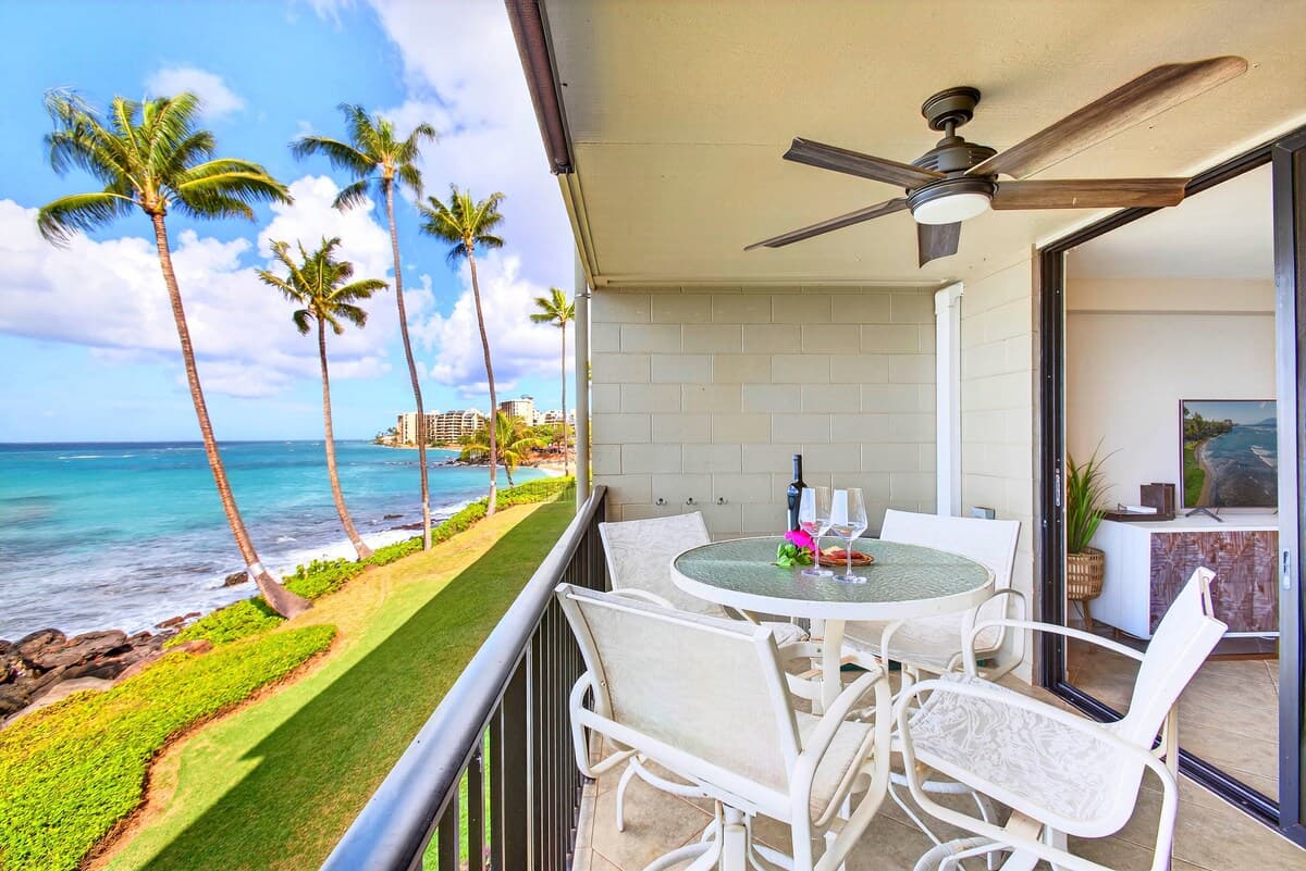 Coastal Elegance: A Fresh Oceanfront Gem - Photo 2