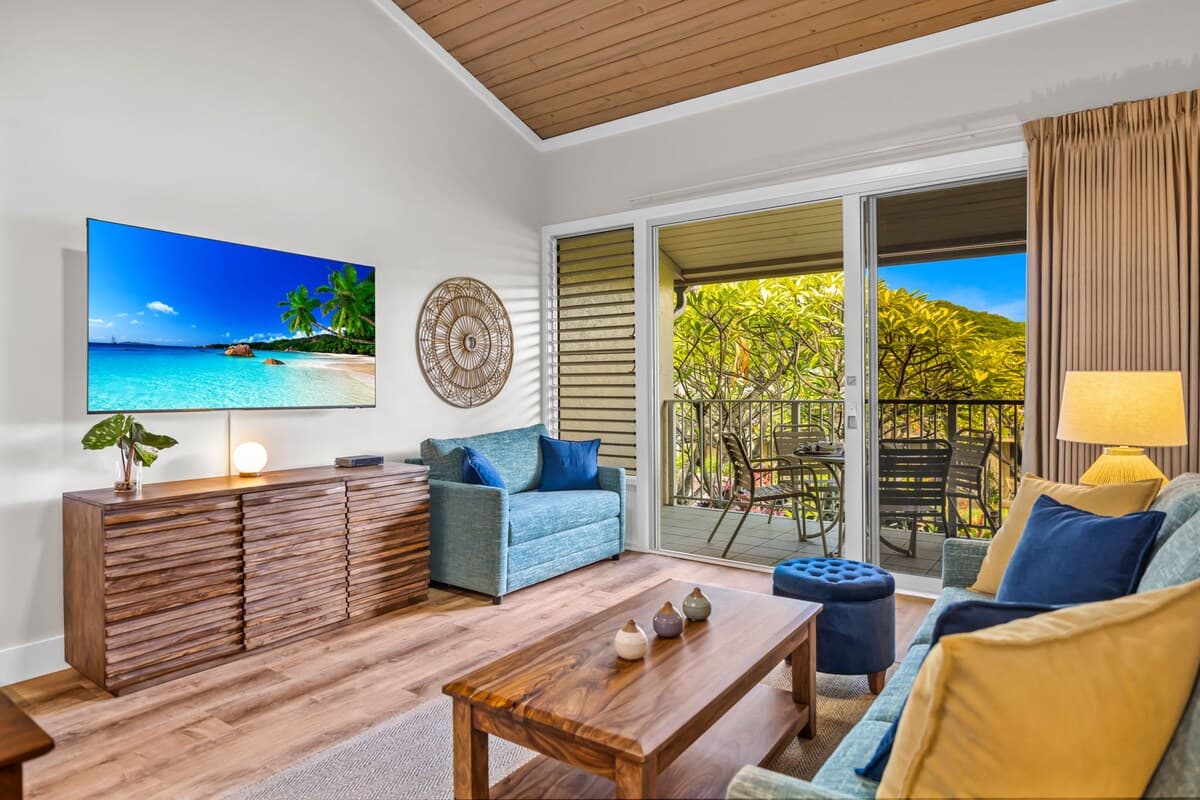 Condo in Lahaina · ★4.5 · 1 bedroom · 3 beds · 1 bath - Photo 2