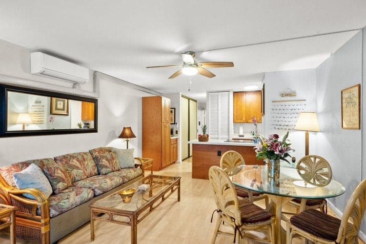 Garden Setting*AC*Close to Beach*Central Location - Photo 3