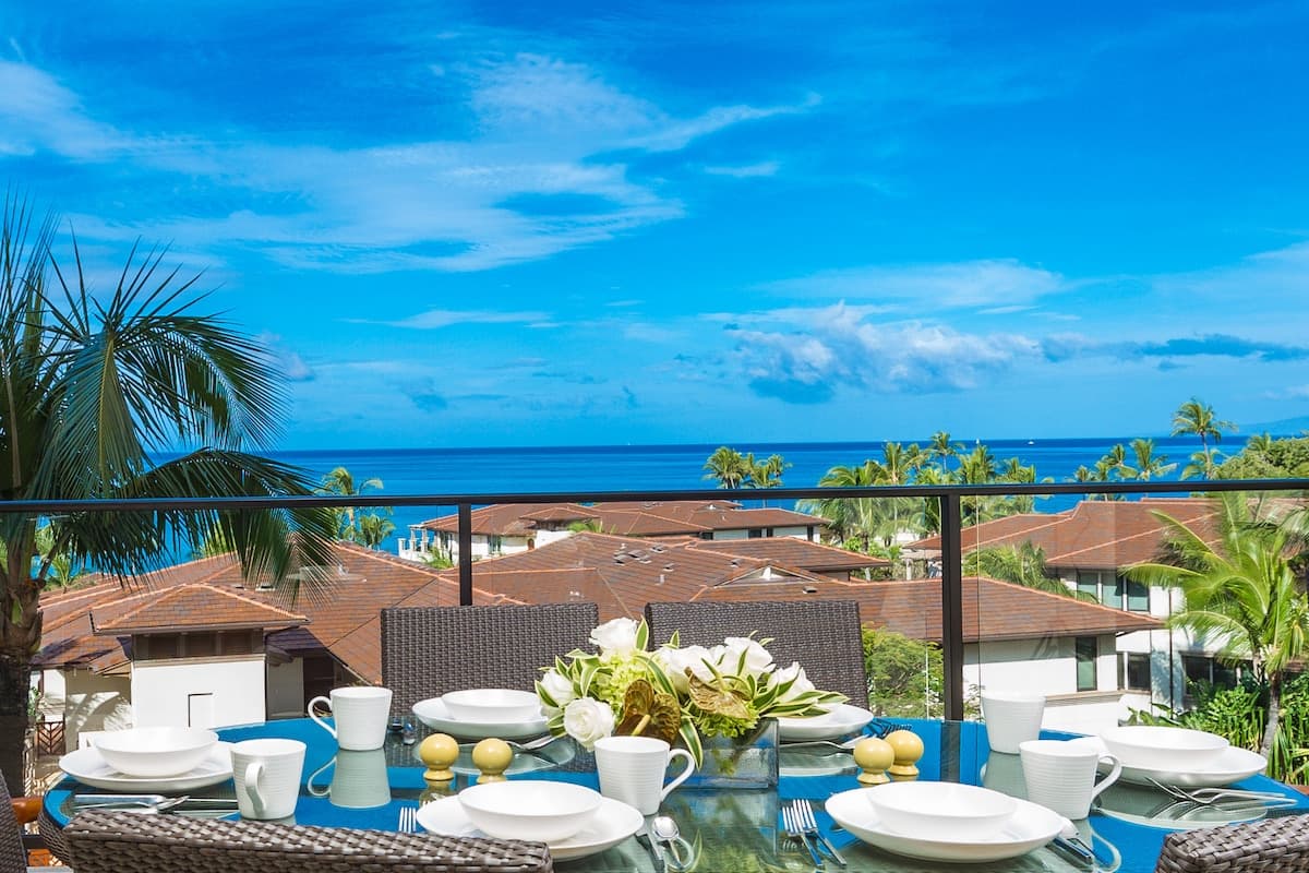Villa in Wailea · ★5.0 · 3 bedrooms · 4 beds · 3 baths - Photo 3