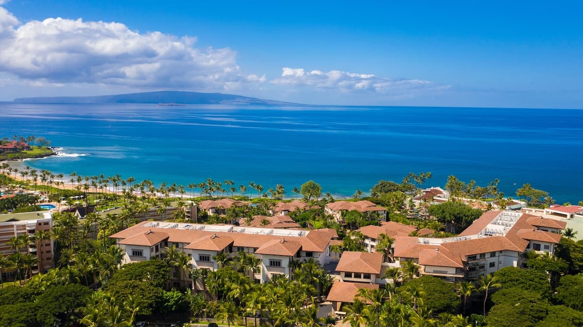Villa in Wailea · ★5.0 · 3 bedrooms · 4 beds · 3.5 baths - Photo 2